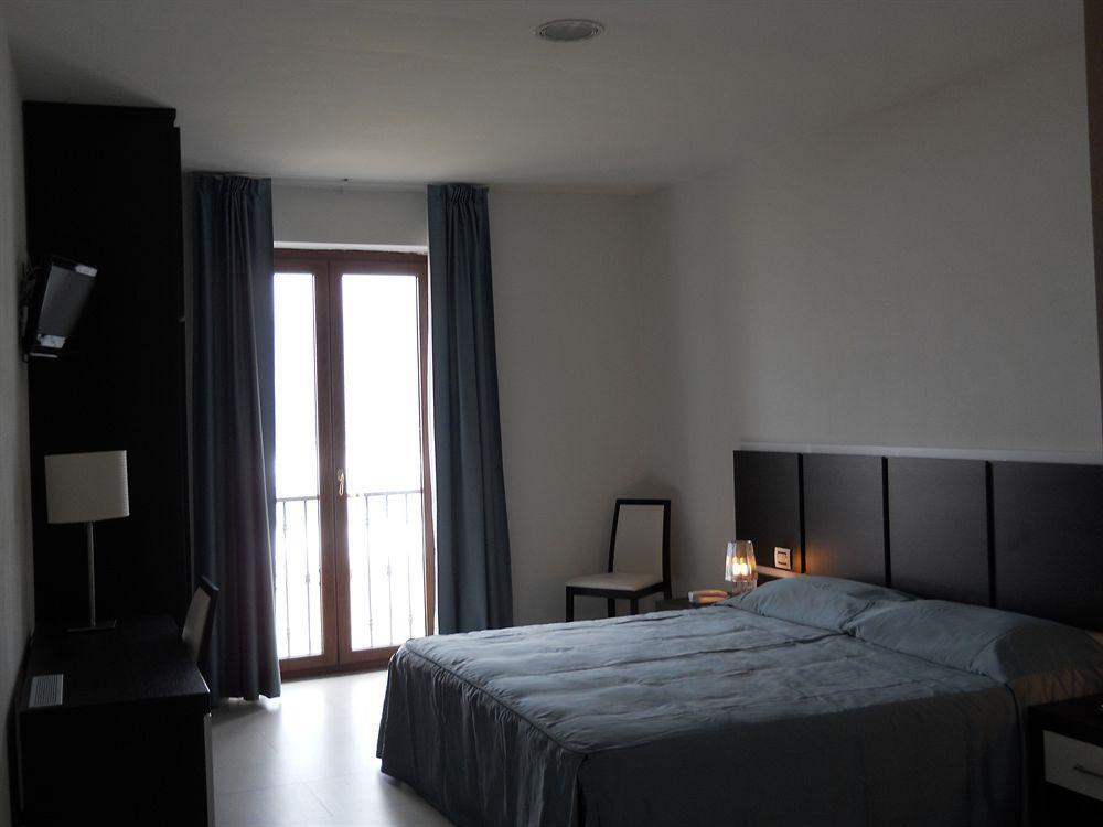 Buddi Hotel 플라타모나 외부 사진